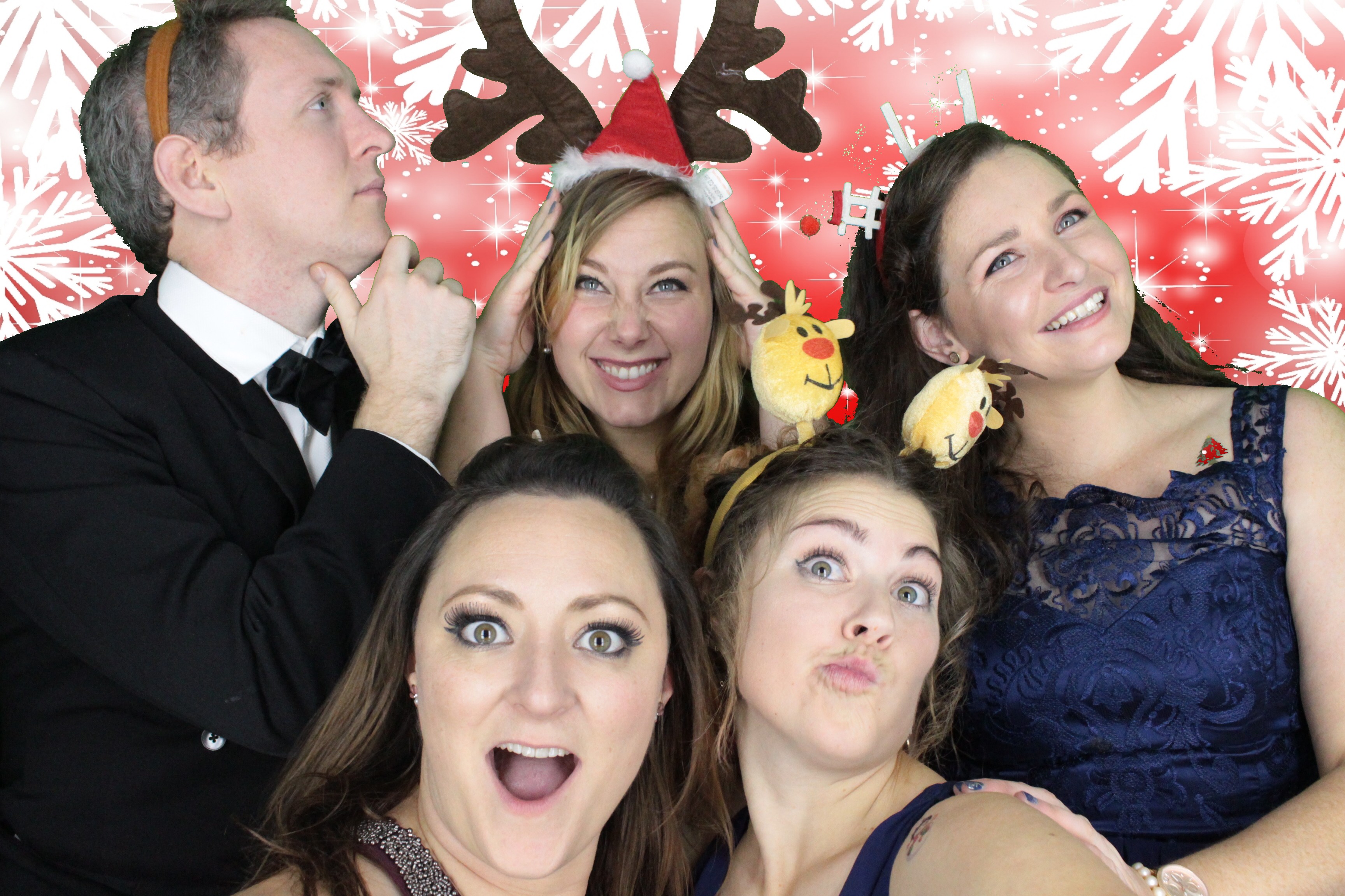 Upavon Officers' Mess Christmas Party | View more photos from the event at gallery.myphotoboothexperience.co.uk/u/MyPhotoBoothExperienceLtd/Upavon-Officers-Mess-Christmas-Party